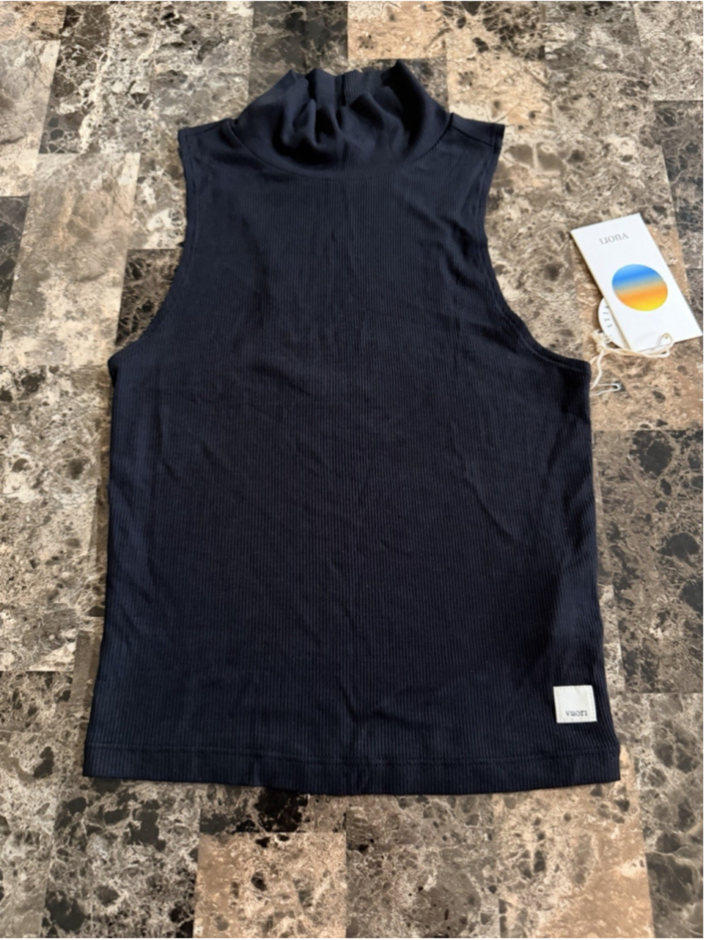 VUORI COVE FUNNEL NECK TANK BLACK COLOR SIZE XS